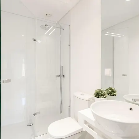 Flh Restauradores Modern Lisbona