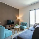 Flh Restauradores Modern Lisbon